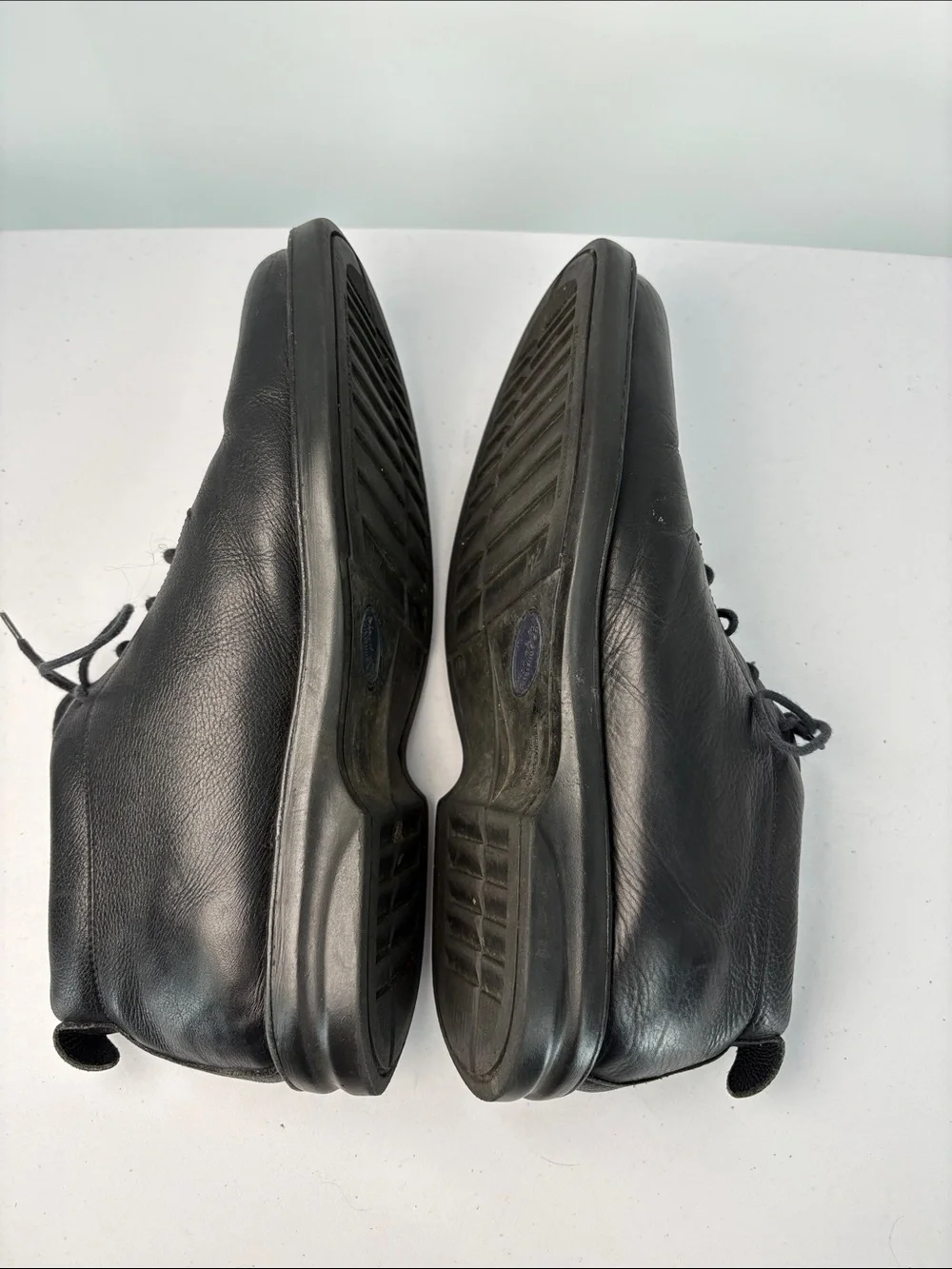 👘 Bostonian Black Leather Lace-Up Casual Boots
